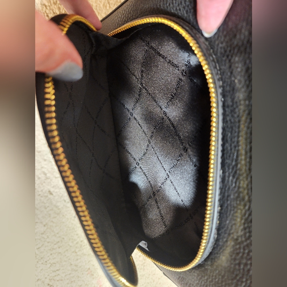 Michael Kors Black Pebbled Leather Backpack Gold Hardware NWT $498 - Picture 4 of 13